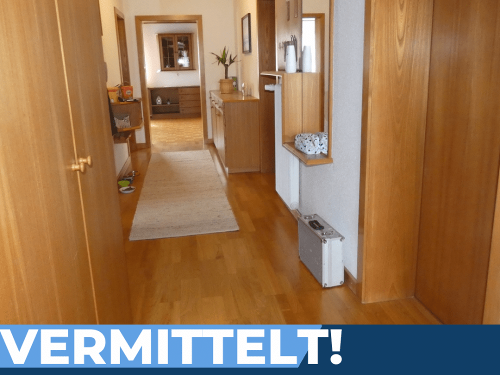 Altheim - Großzügige Wohnung mit Garten und Garage