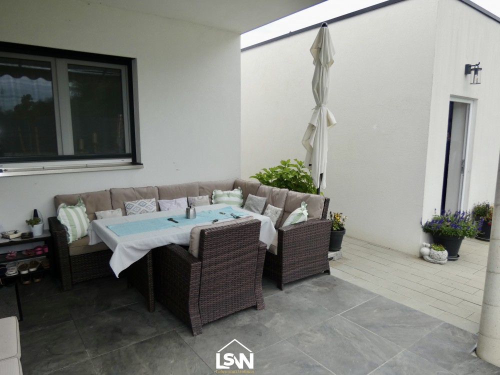 Doppelhaushälfte in ruhiger Siedlungslage