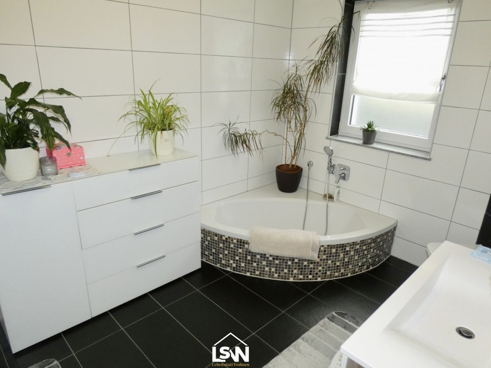 Doppelhaushälfte in ruhiger Siedlungslage