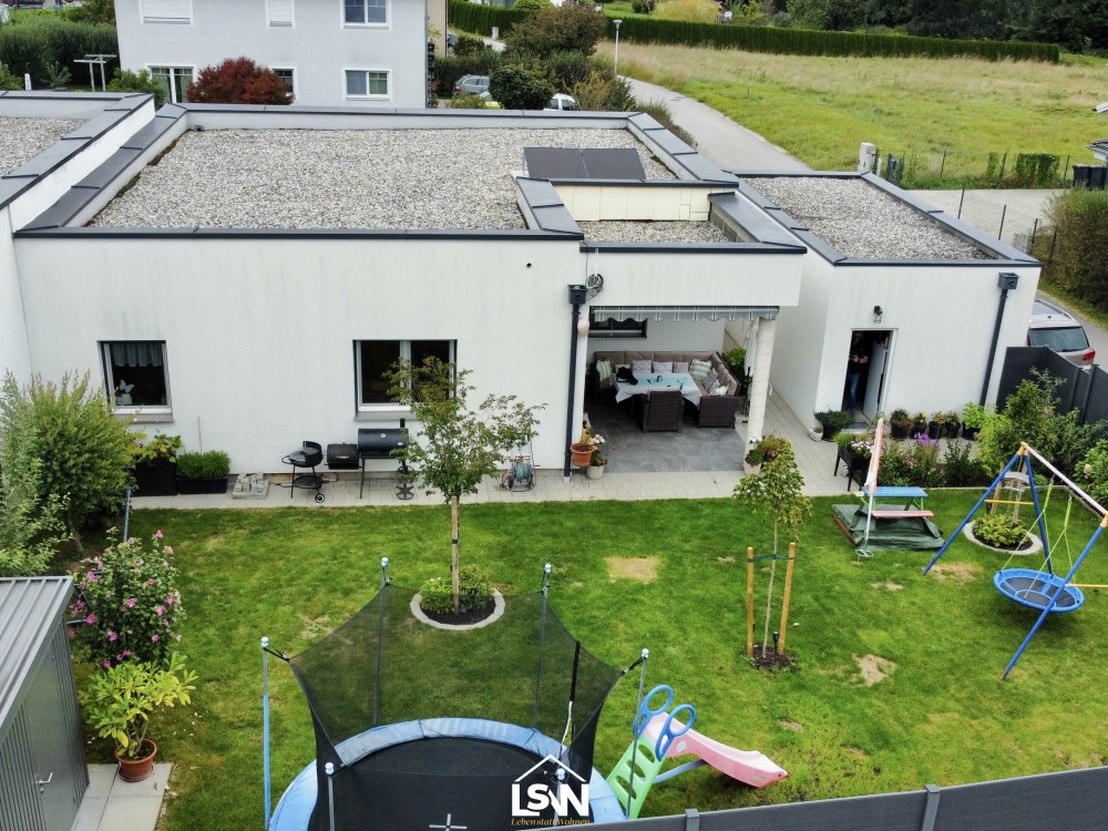 Doppelhaushälfte in ruhiger Siedlungslage