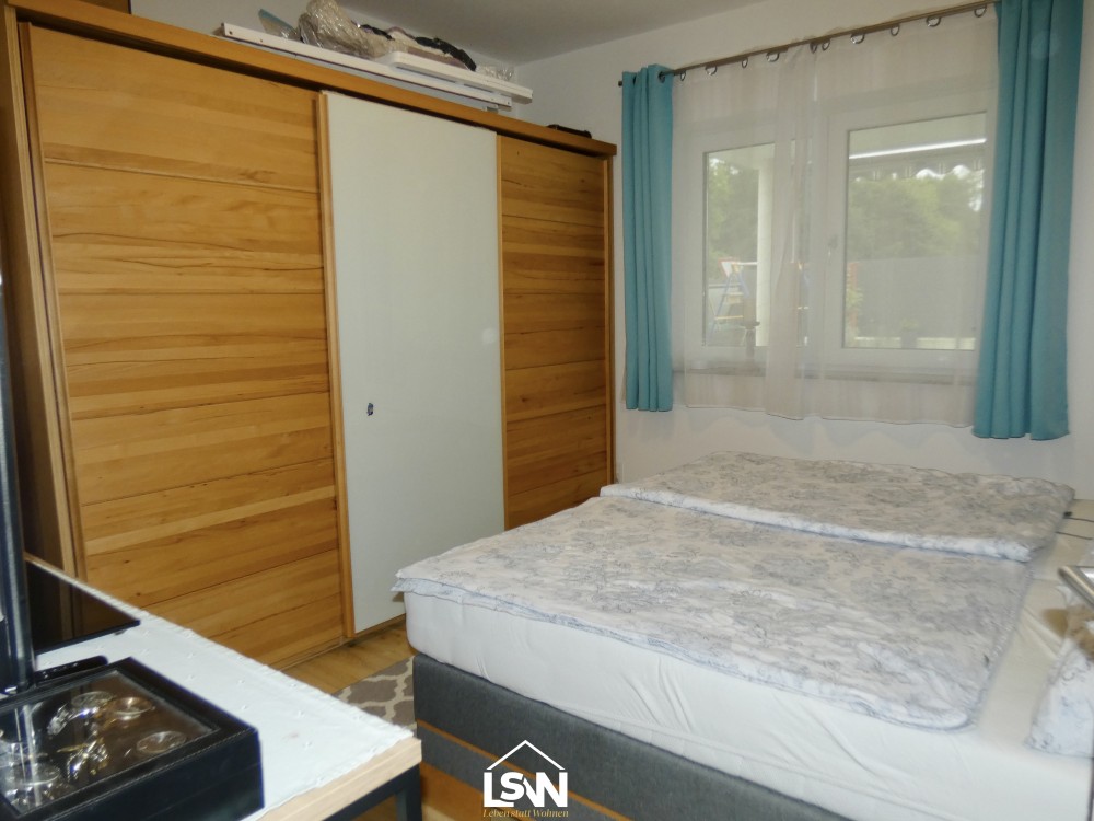 Doppelhaushälfte in ruhiger Siedlungslage