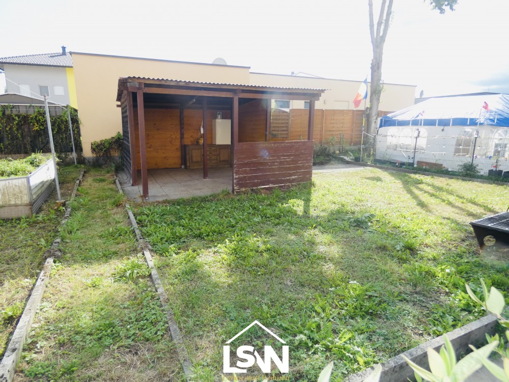 3-Zimmer-Eigentumswohnung mit eigenem Garten und Garage – zentrumsnah in Mattighofen 3-Zimmer-Eigentumswohnung mit eigenem Garten und Garage – zentrumsnah in Mattighofen